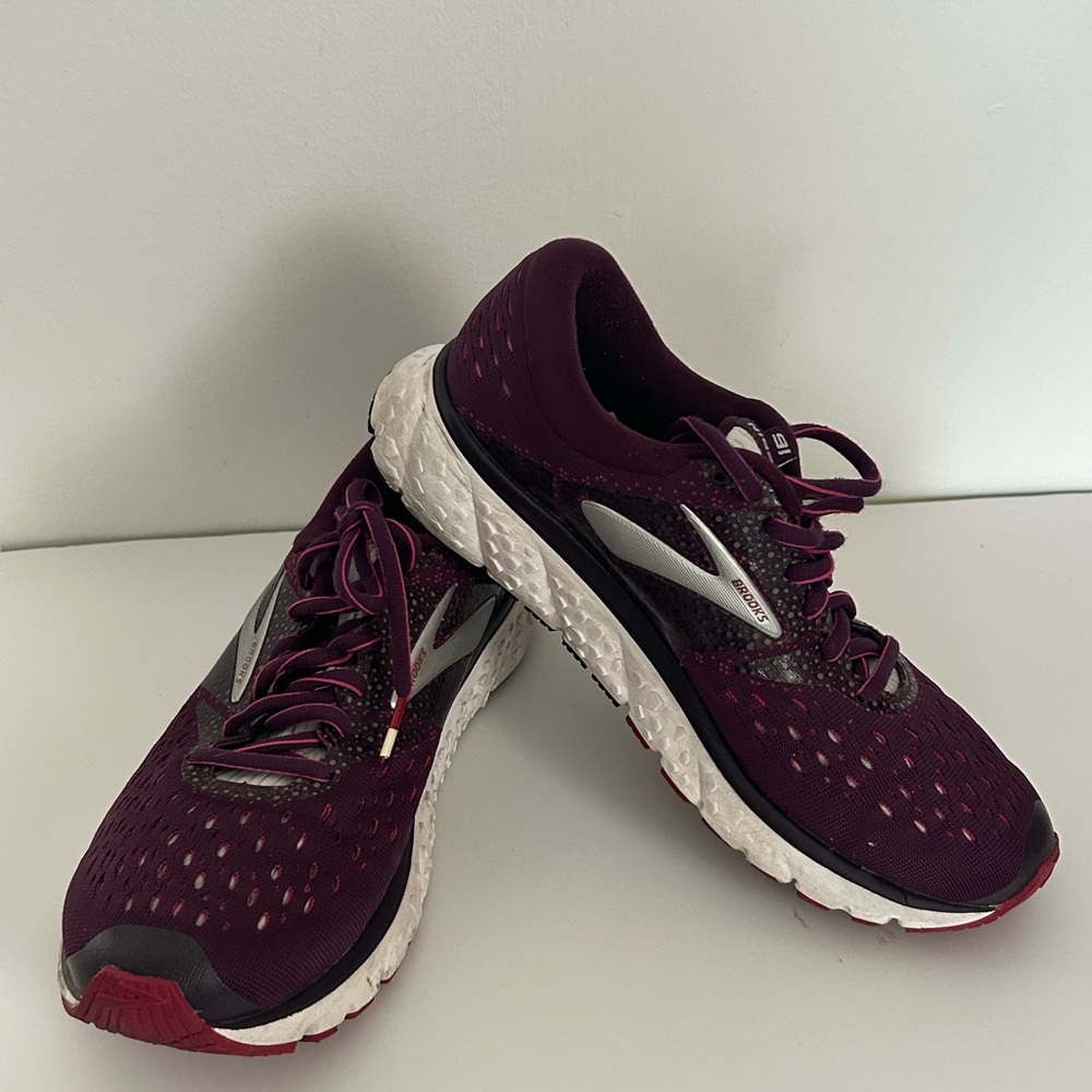 Brooks Glicerin 16,Women's Purple Running Shoes Size 8